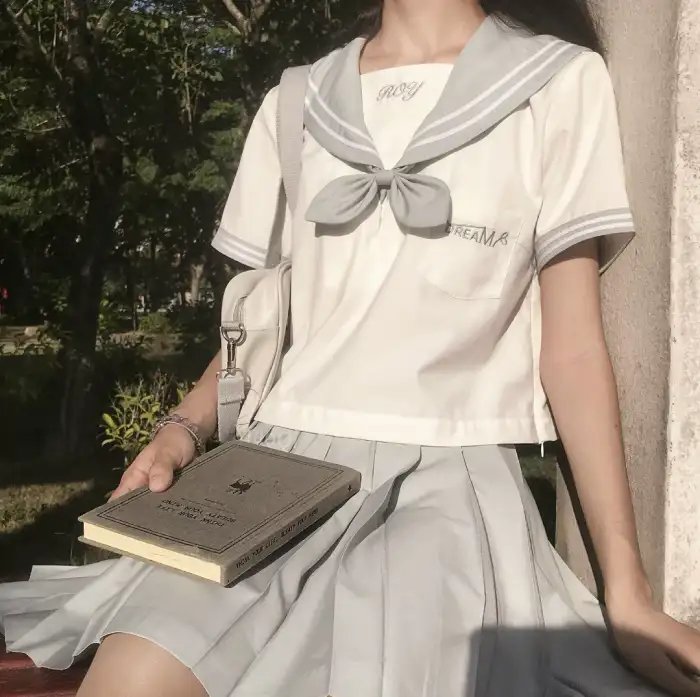 美女与液体人